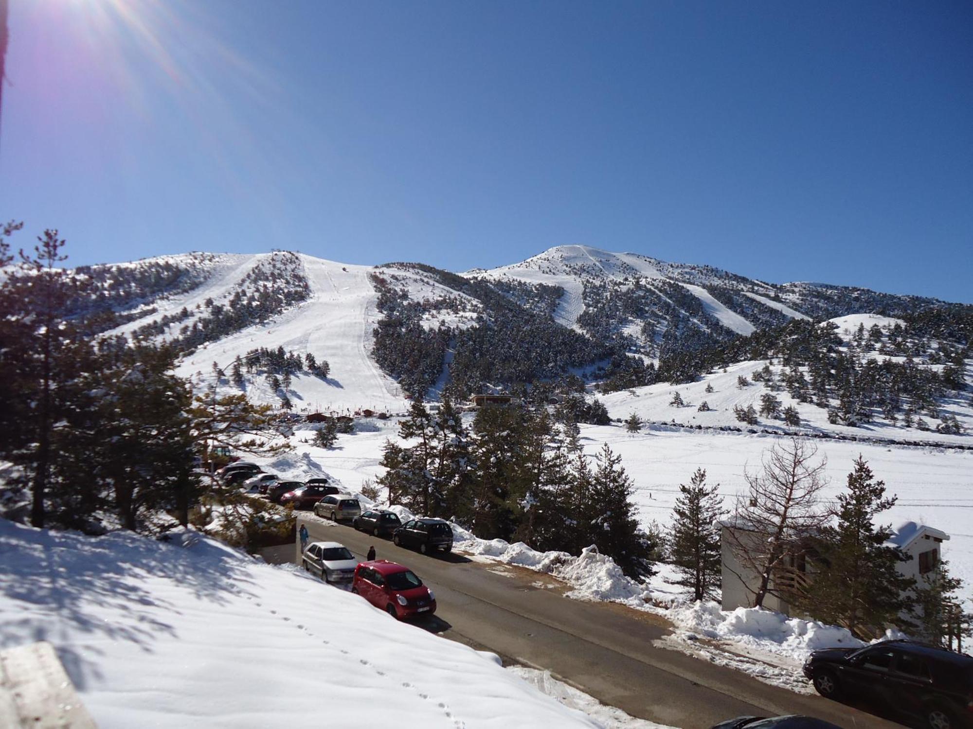 Apartment Face Aux Pistes เกรโอลิแยร์ เลส์ เนชส์ ภายนอก รูปภาพ