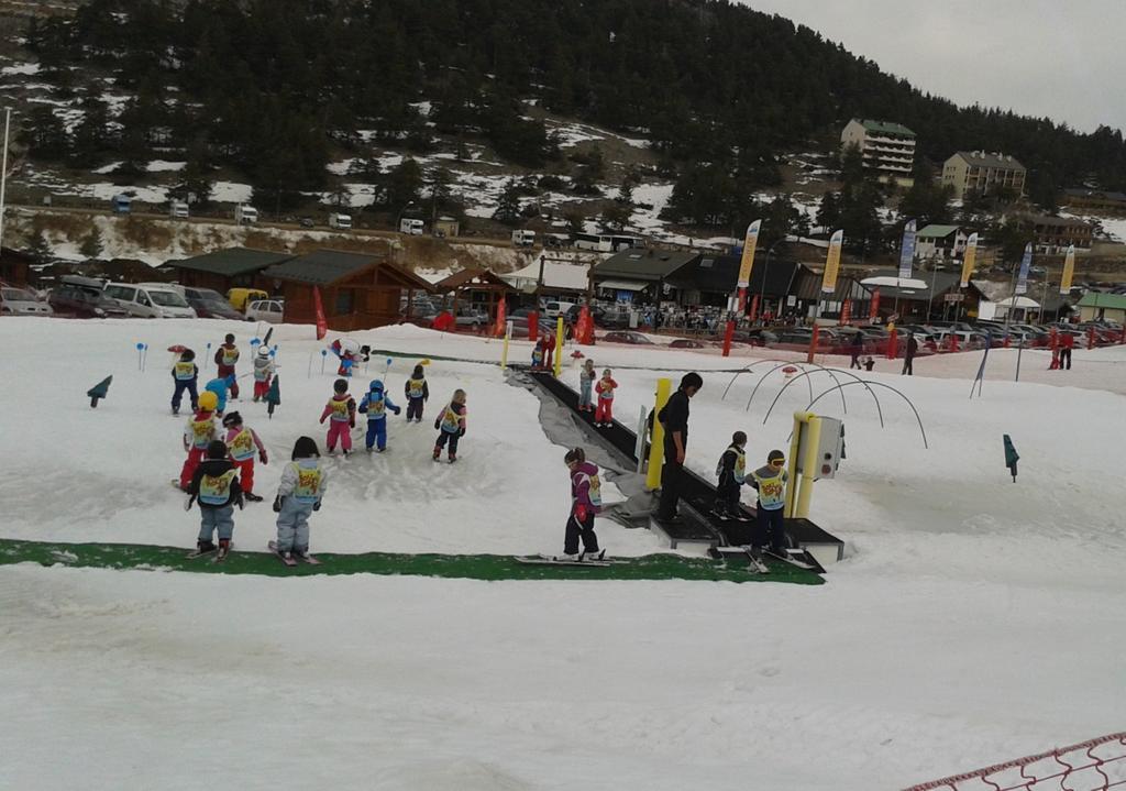 Apartment Face Aux Pistes เกรโอลิแยร์ เลส์ เนชส์ ภายนอก รูปภาพ