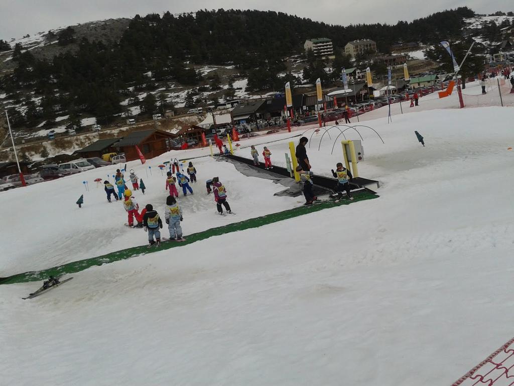 Apartment Face Aux Pistes เกรโอลิแยร์ เลส์ เนชส์ ภายนอก รูปภาพ